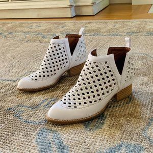 Jeffery Campbell white cutout ankle booties Size 6